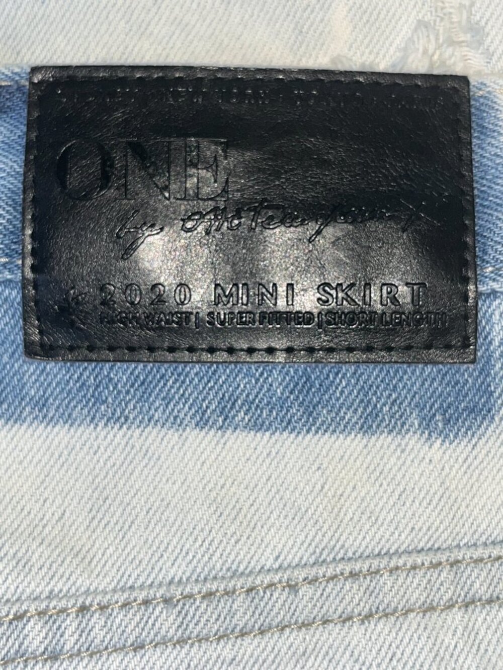 ONE X ONETEASPOON DESTROYED DENIM JEAN MINI SKIRT WITH FRAYED HEM - EUC - 26 - Picture 7 of 12